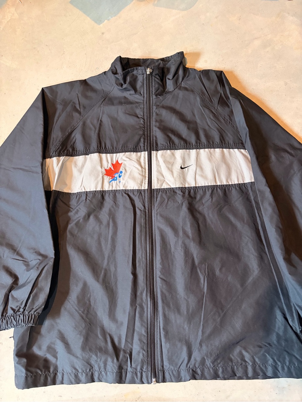Canada Running Nike Jacket XL